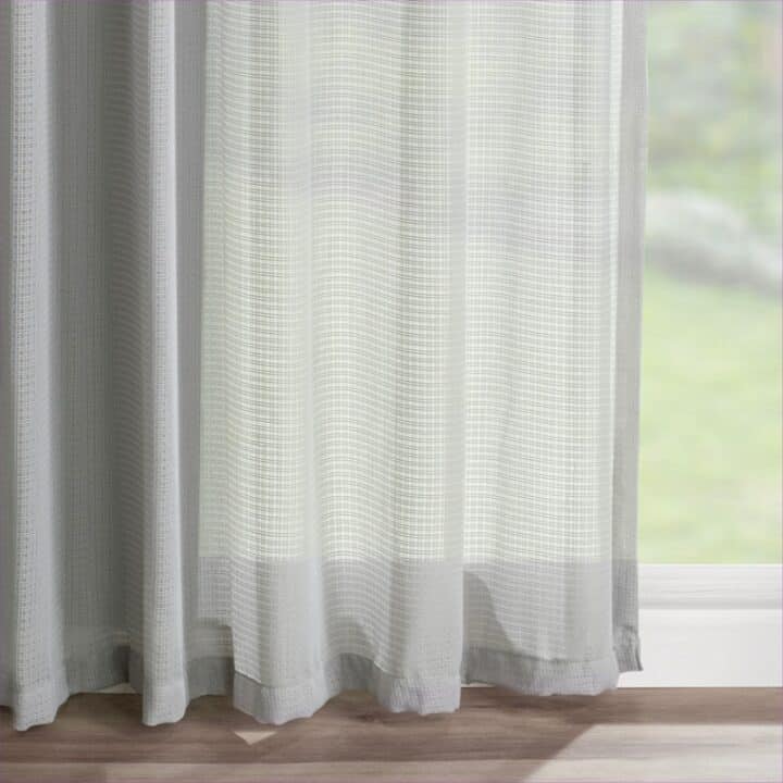 Stuart Graham Victoria - Taped Curtain - Image 4
